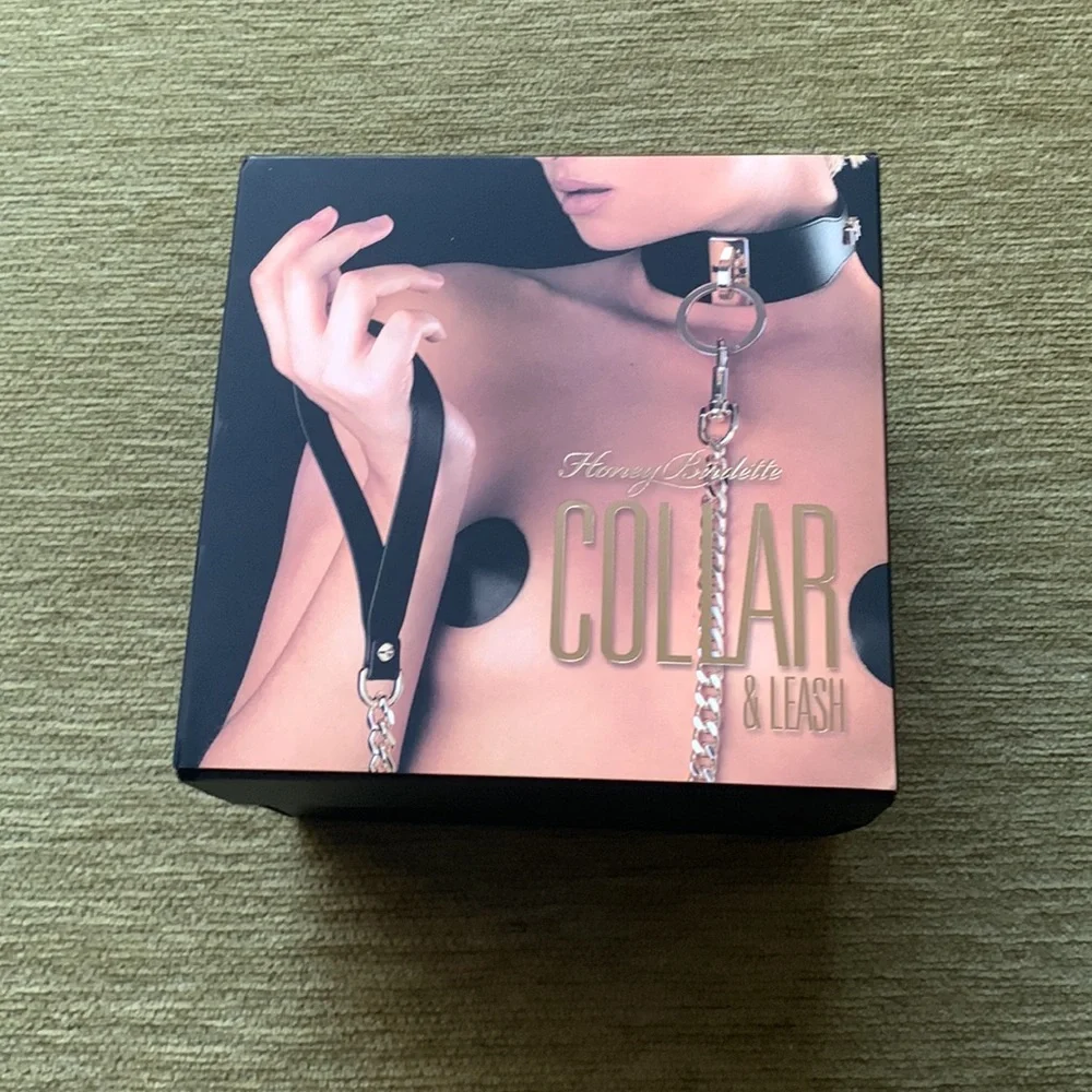 HONEY BIRDETTE 💋💋FASHION FETISH
LEATHER COLLAR - Picture 6 of 15